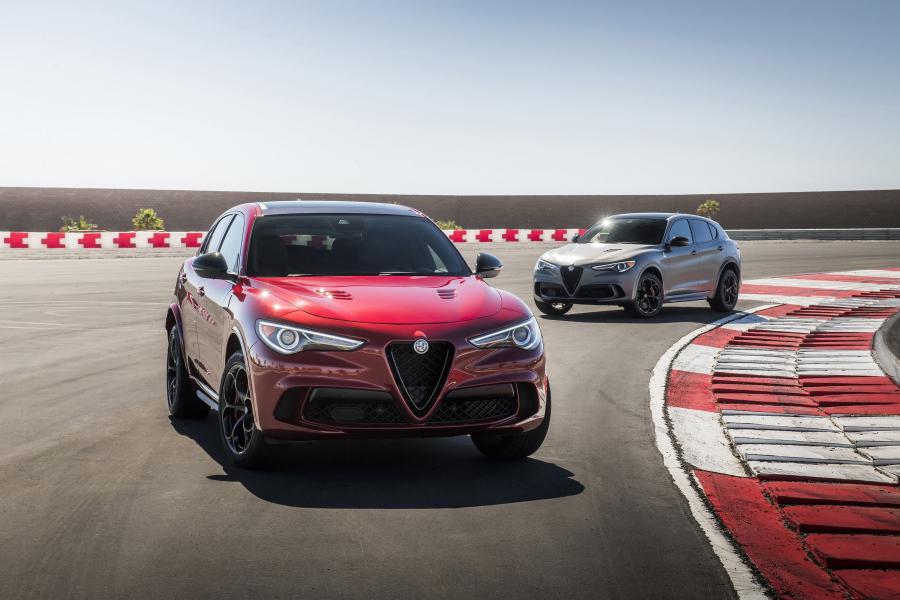  Alfa Romeo Stelvio Quadrifoglio NRING (949) 2019 года  (NA) (фото 12 из 31)